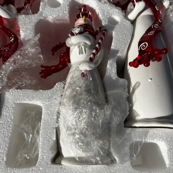 Set of 3 Ceramic Snowman Family Figurines Christmas Holiday Decor - Picture 9 of 17